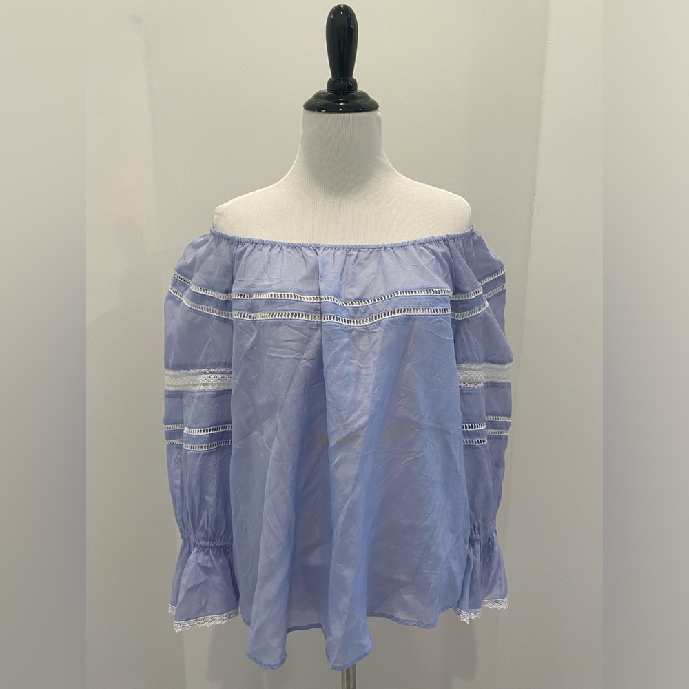 Hinge/Blouse/on off shoulder/ breezy top